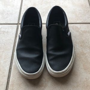 Classic Vans Leather Black Slide Ons 🖤